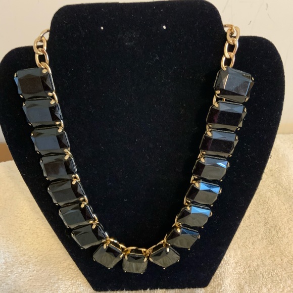 Black Large Stone Necklace - Picture 3 of 3